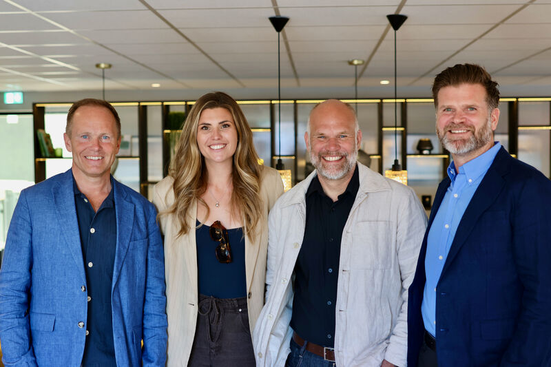 Teamet bakom ZAIPIENS samlade för en gruppbild på AVillage under Pre Launch-eventet.